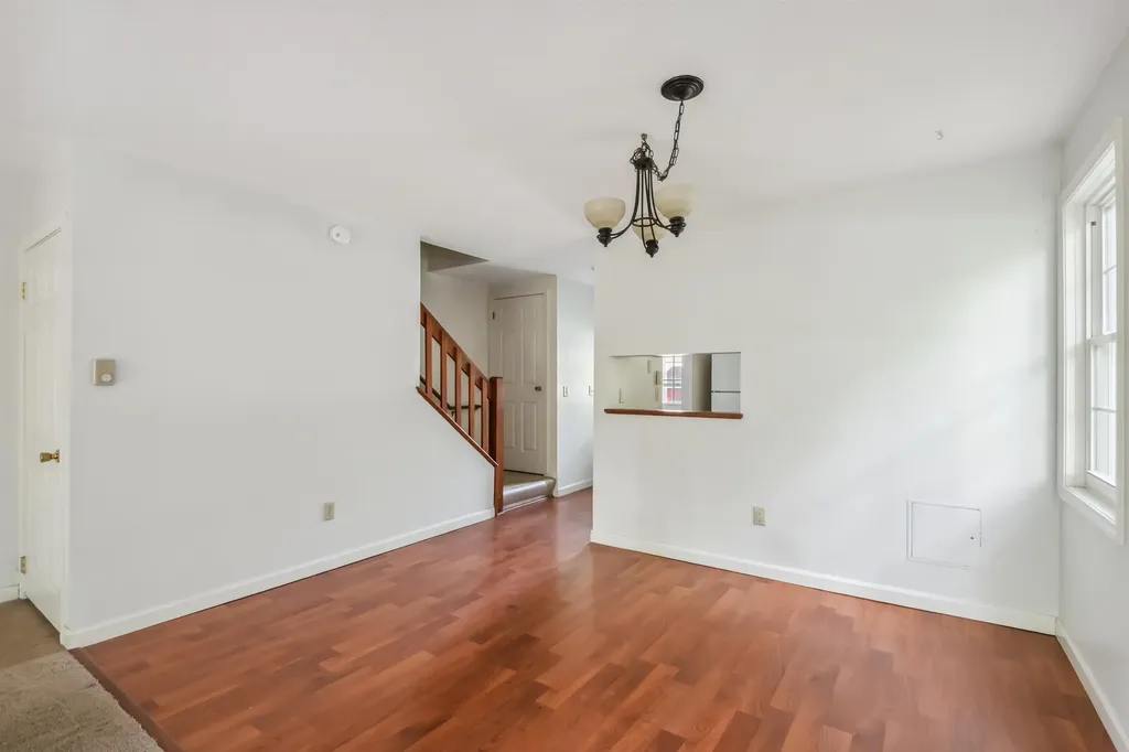 239 Twin Oaks Terrace South Burlington VT 05403