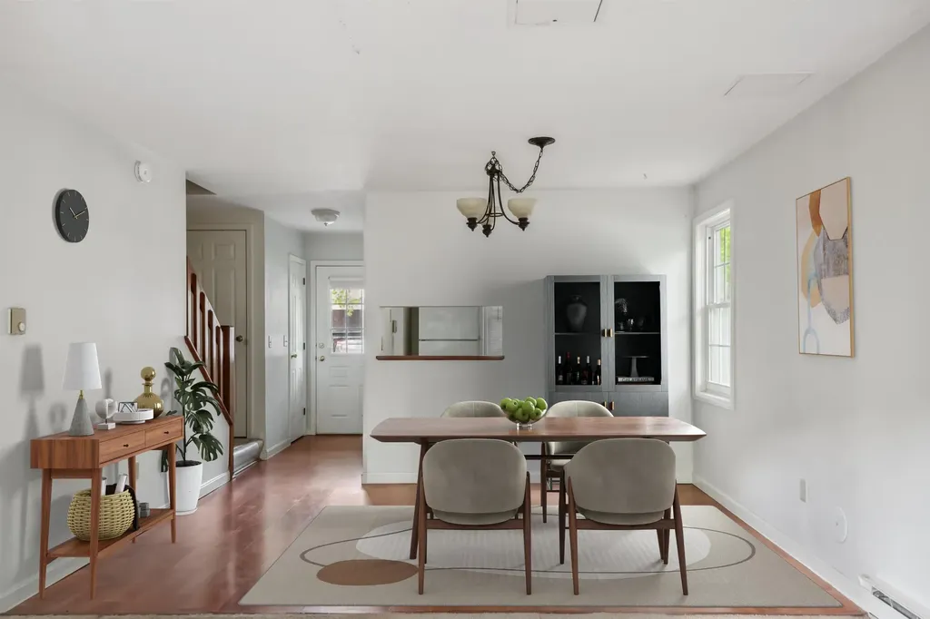 239 Twin Oaks Terrace South Burlington VT 05403