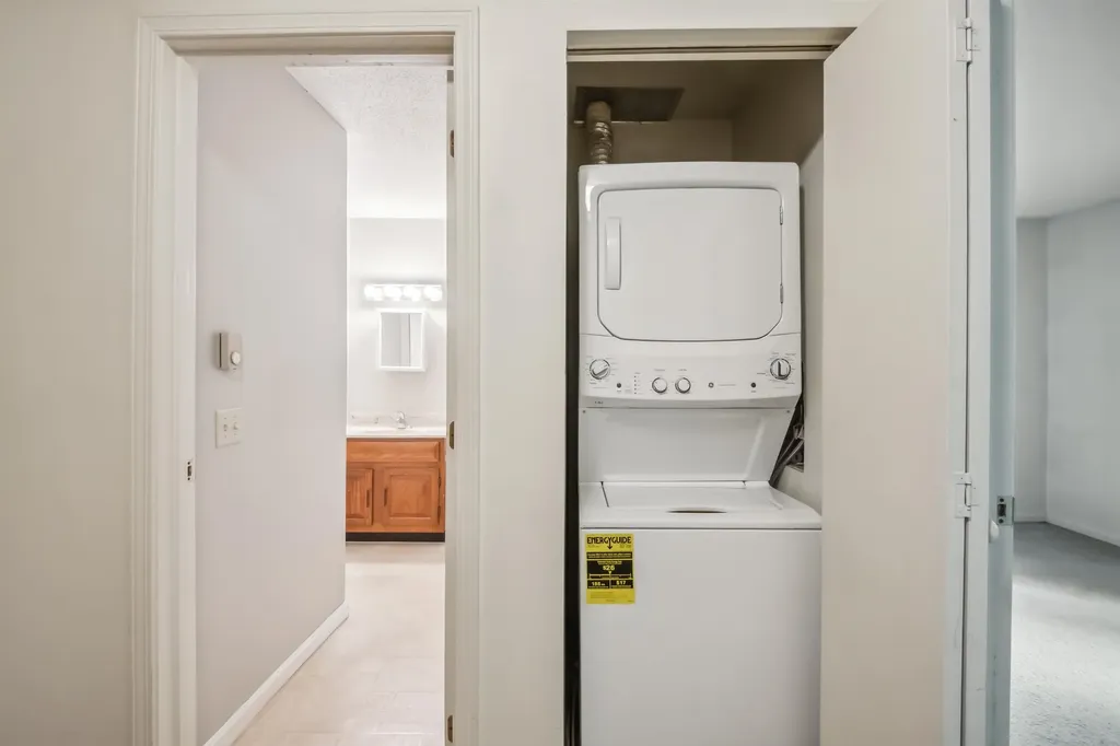 239 Twin Oaks Terrace South Burlington VT 05403