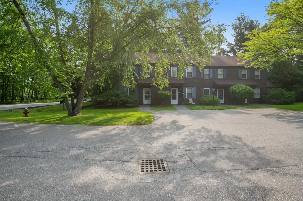 239 Twin Oaks Terrace South Burlington VT 05403