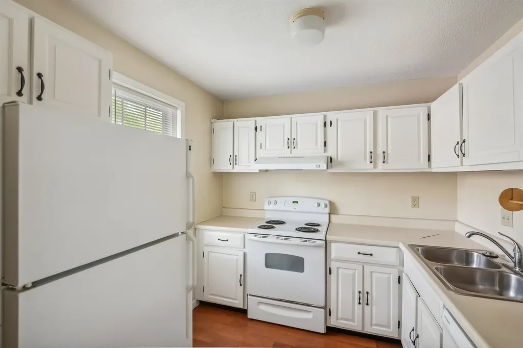 239 Twin Oaks Terrace South Burlington VT 05403