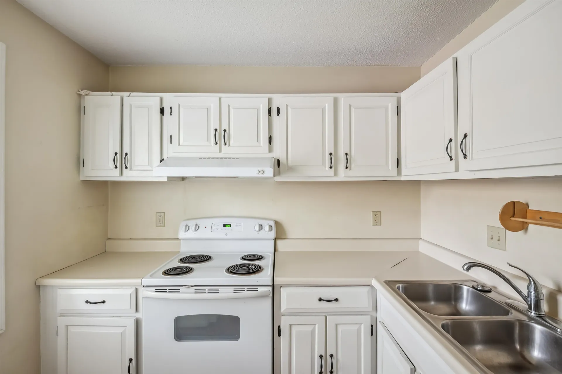 239 Twin Oaks Terrace South Burlington VT 05403