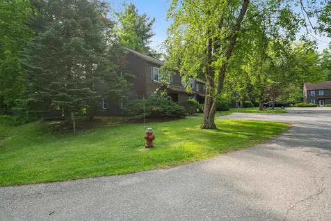 239 Twin Oaks Terrace South Burlington VT 05403