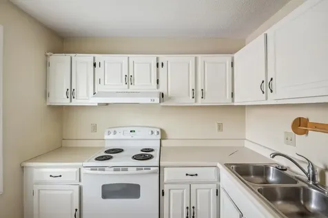 239 Twin Oaks Terrace South Burlington VT 05403