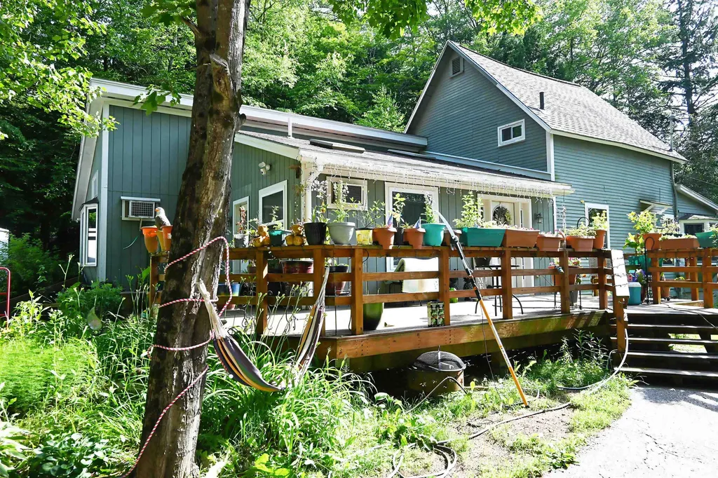 186 Carter Hill Road Concord NH 03303