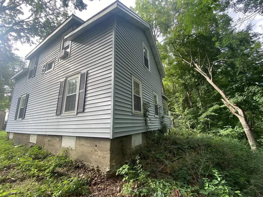 14 Robinson Avenue Bennington VT 05201