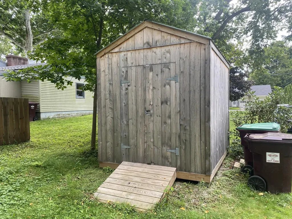 14 Robinson Avenue Bennington VT 05201