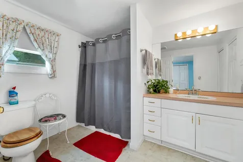 21 Joy Avenue Belmont NH 03220