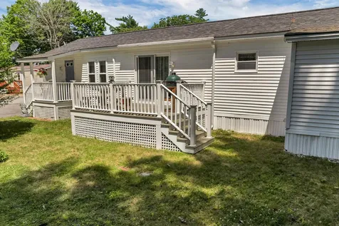 21 Joy Avenue Belmont NH 03220