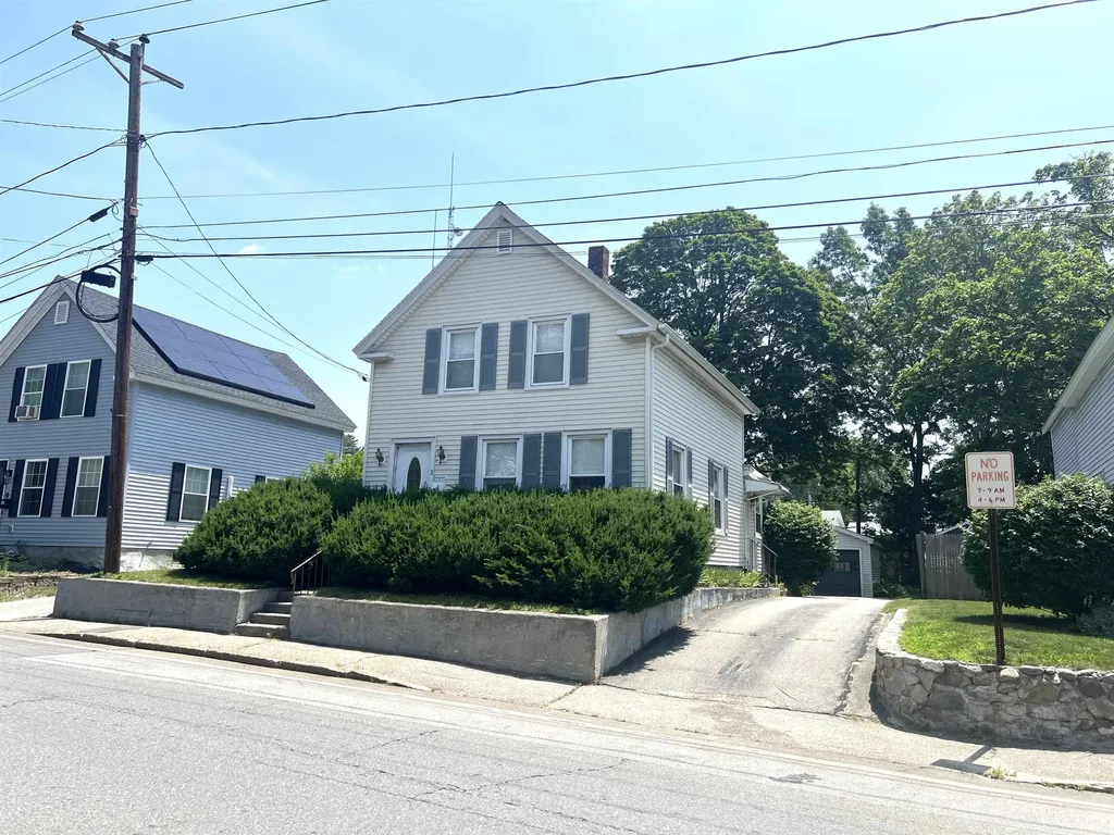31 Ferry Street Hudson NH 03051
