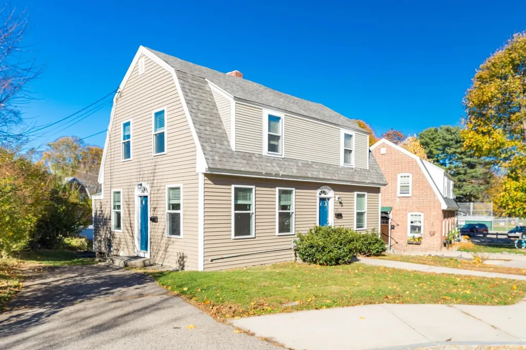 22 Concord Way Portsmouth NH 03801