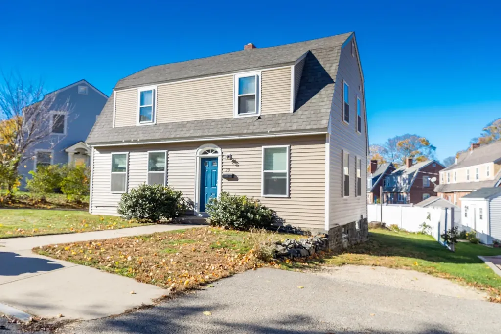 20 Concord Way Portsmouth NH 03801