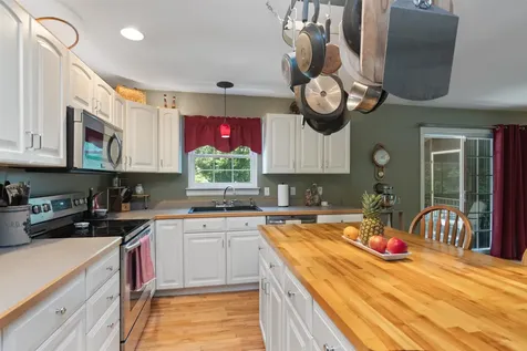 84 Long Pond Drive Milton VT 05468