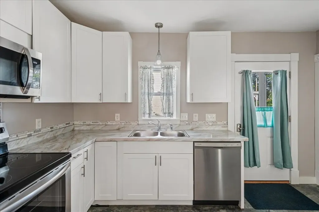 23 Beacon Street Barre City VT 05641