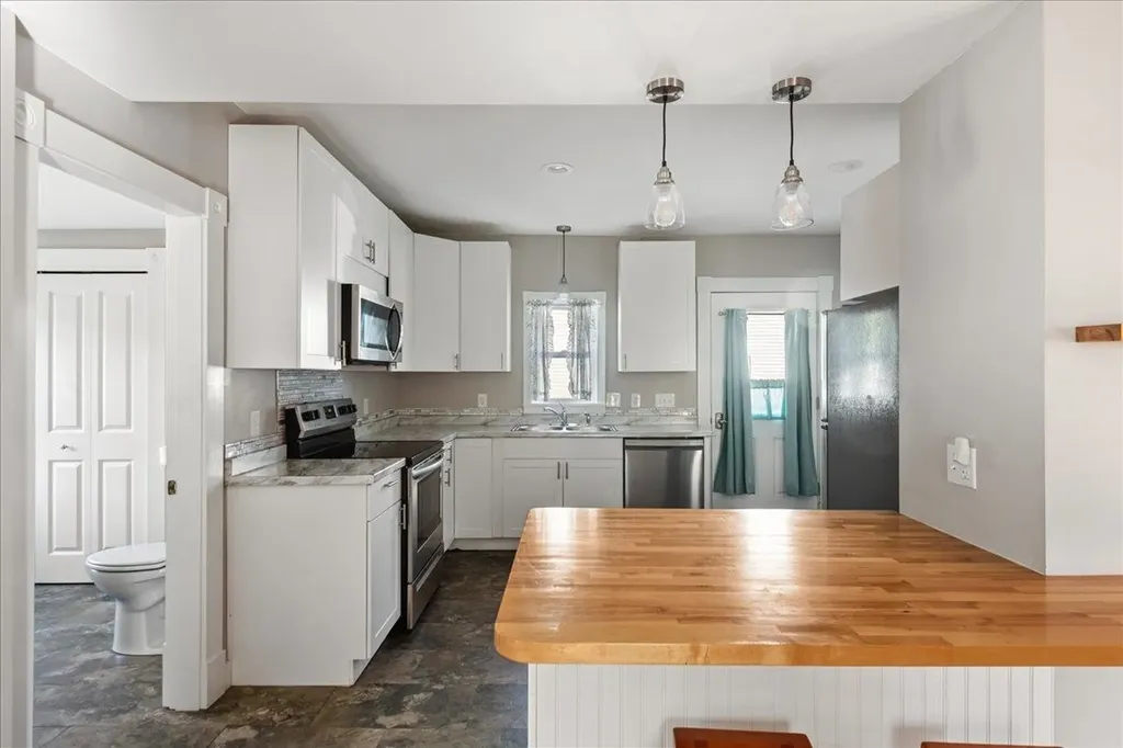 23 Beacon Street Barre City VT 05641