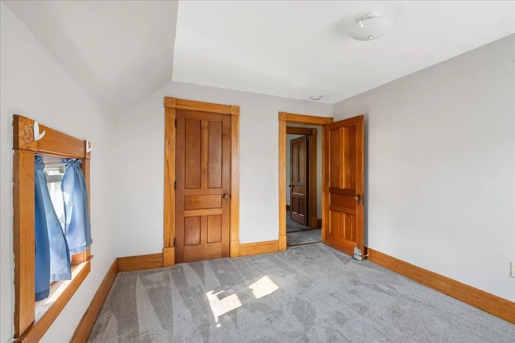 23 Beacon Street Barre City VT 05641