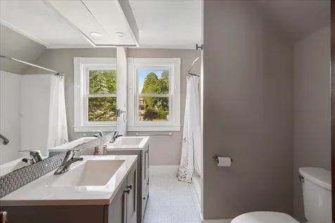 23 Beacon Street Barre City VT 05641