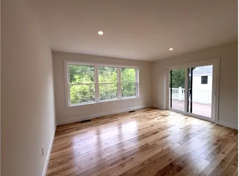 24 Edgewater Way Brentwood NH 03833