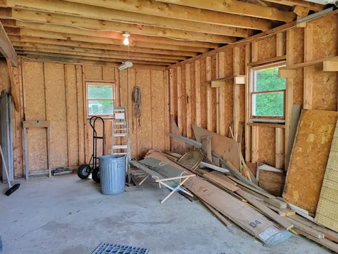 24 Braggs Bay Road Errol NH 03579