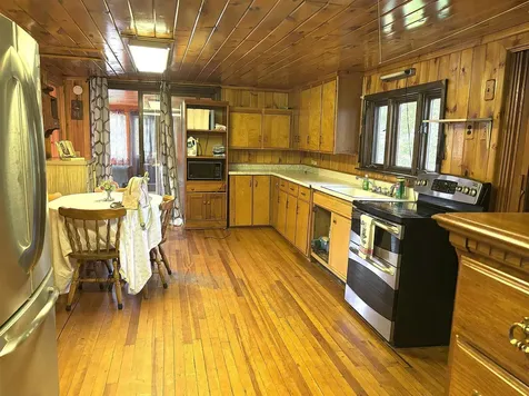 24 Braggs Bay Road Errol NH 03579