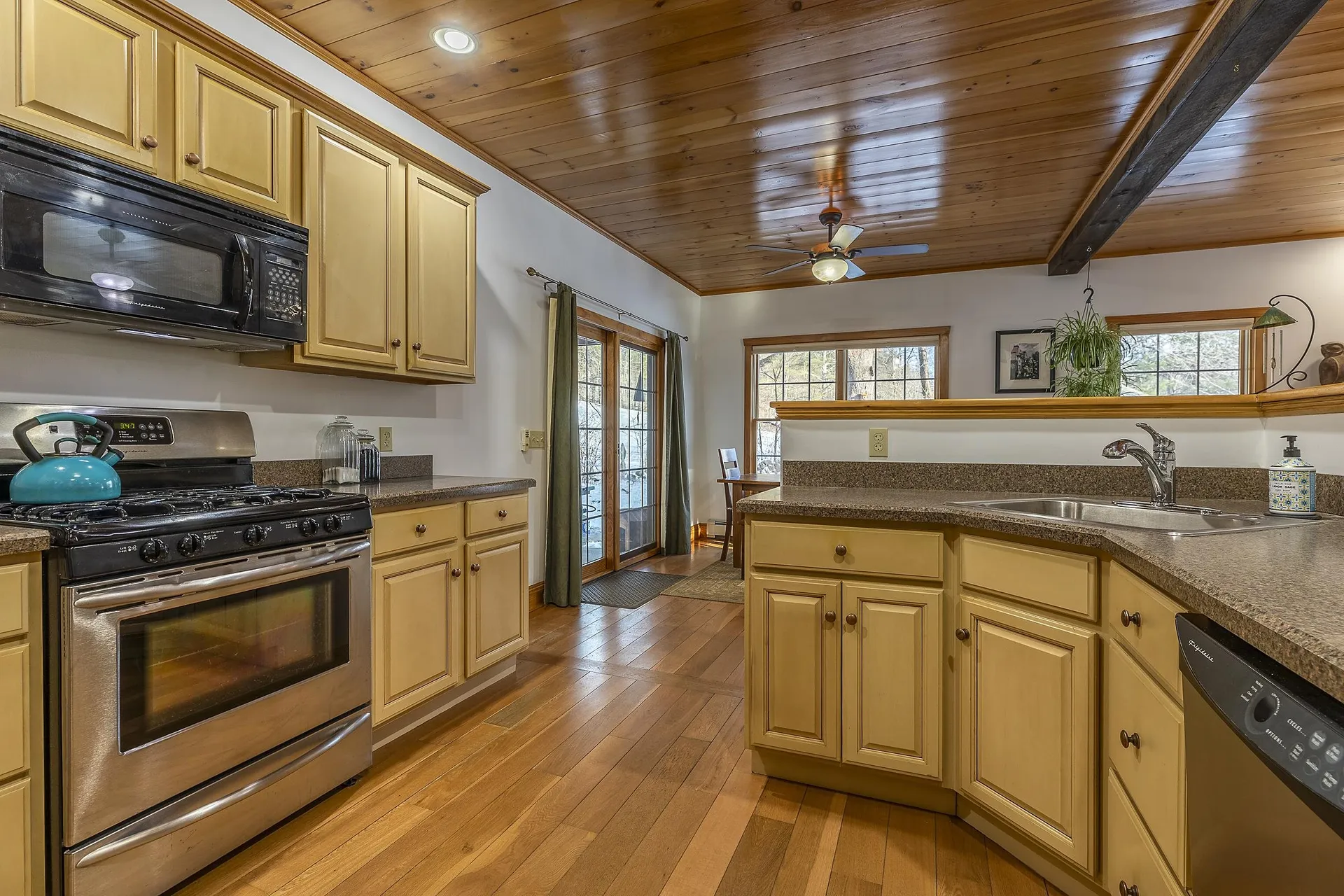 64 Gleason Farm Lane Jamaica VT 05343