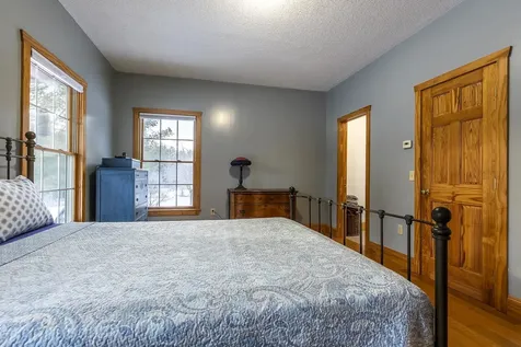 64 Gleason Farm Lane Jamaica VT 05343