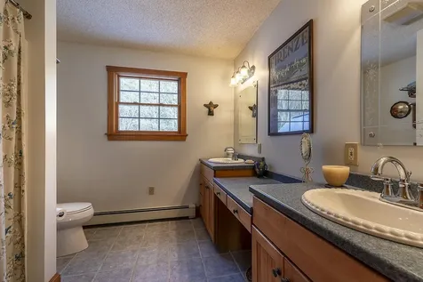 64 Gleason Farm Lane Jamaica VT 05343