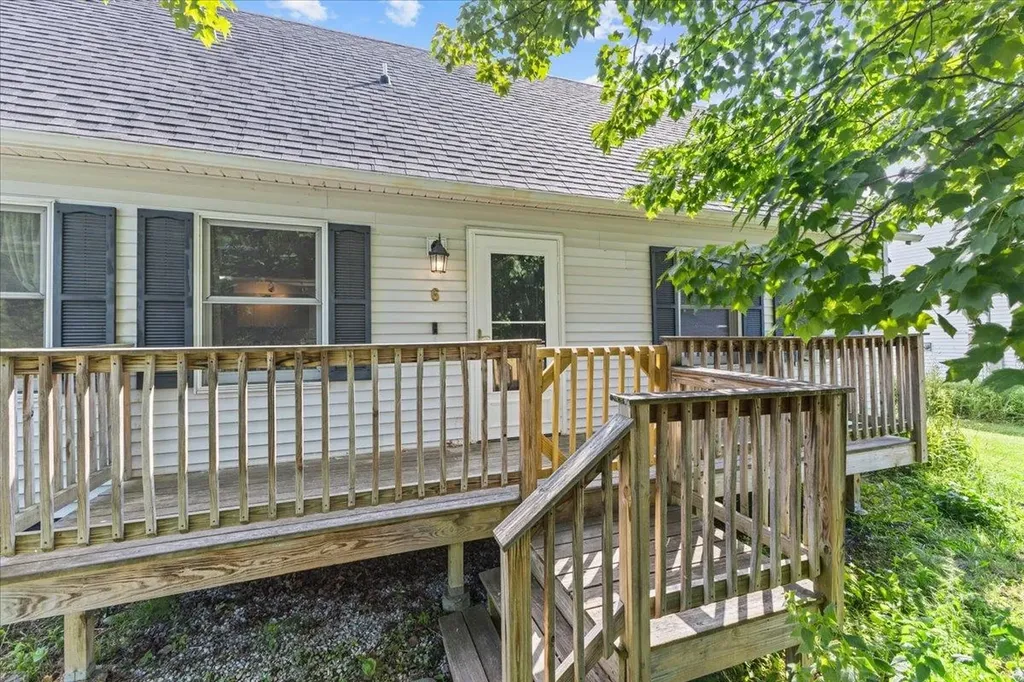 6 Guyette Circle St. Albans City VT 05478