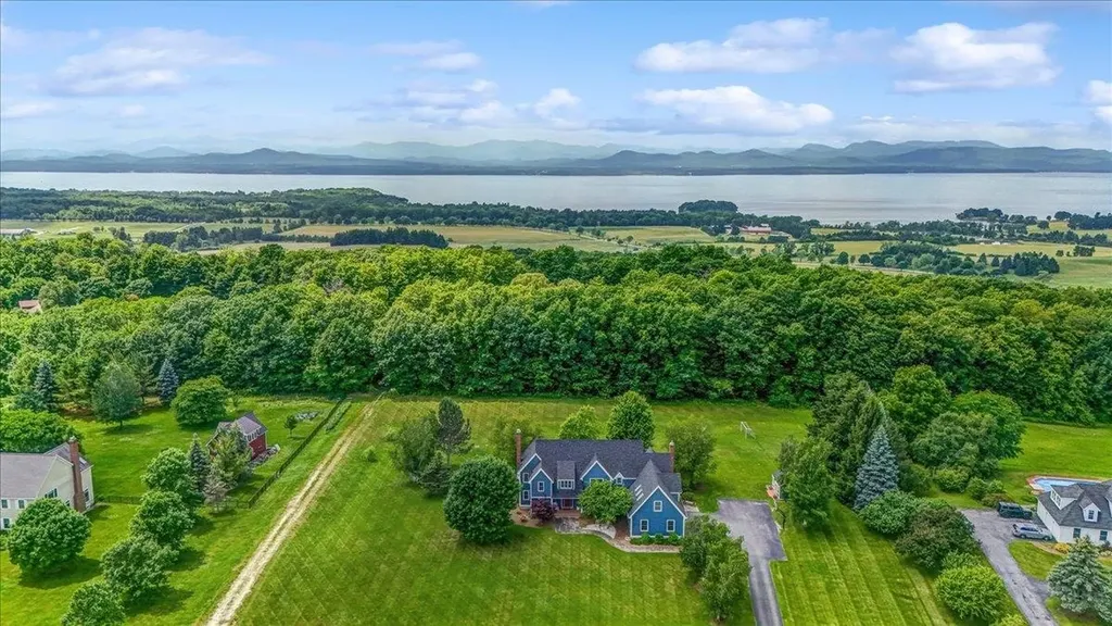 730 Ridgefield Road Shelburne VT 05482