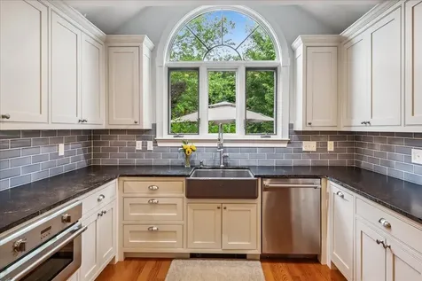 730 Ridgefield Road Shelburne VT 05482