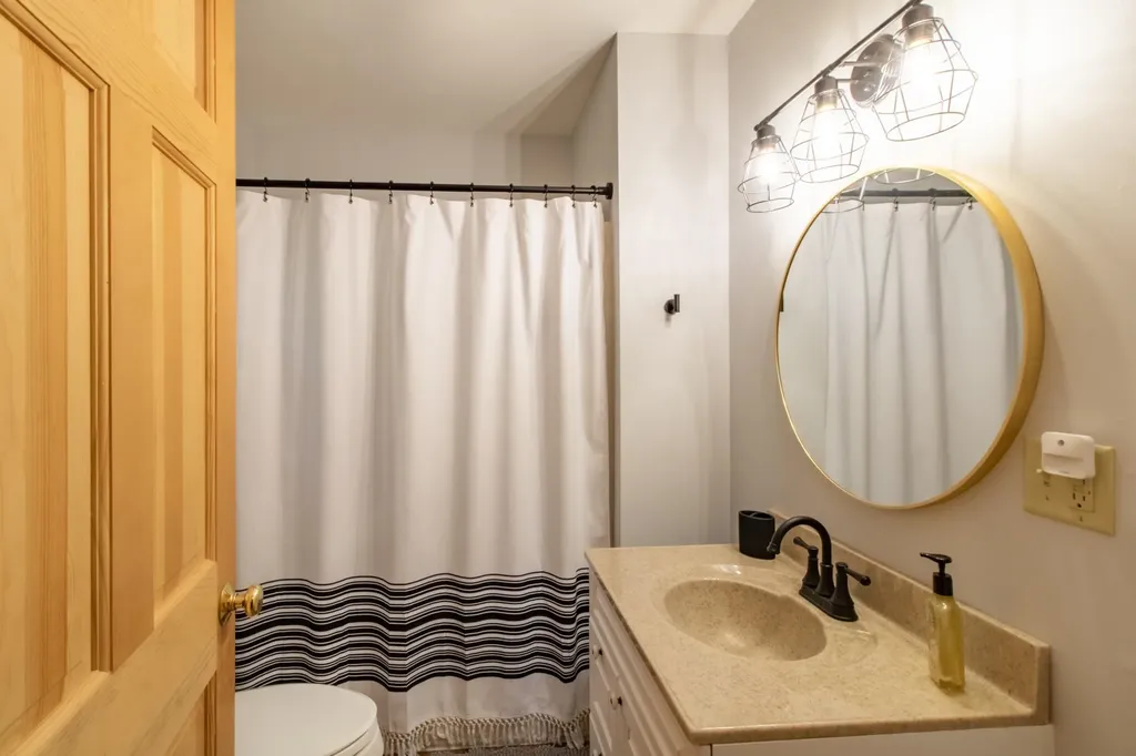 670 Wayeeses Shore Road Morgan VT 05853