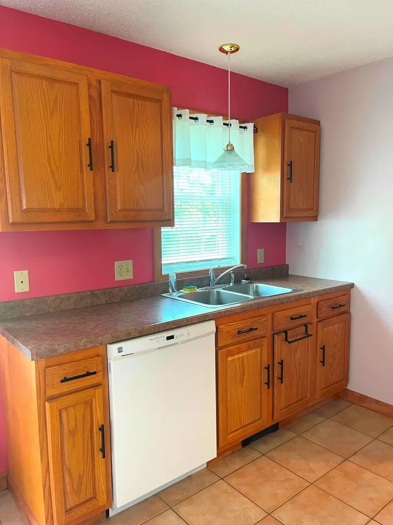 9 Crate Lane Canaan NH 03741