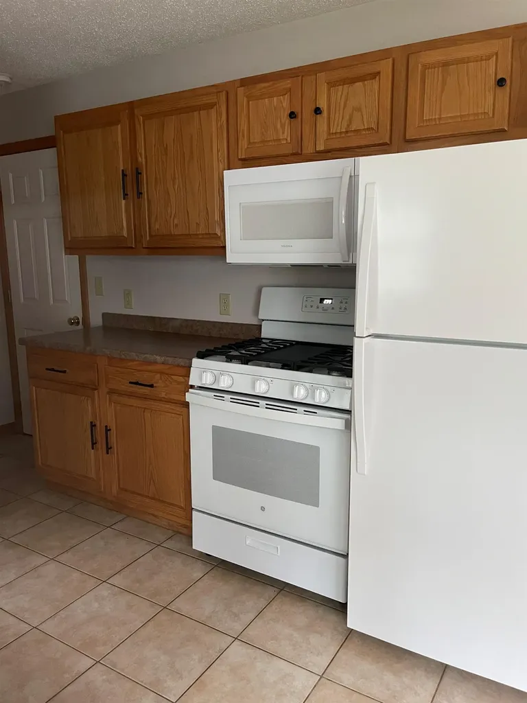 9 Crate Lane Canaan NH 03741