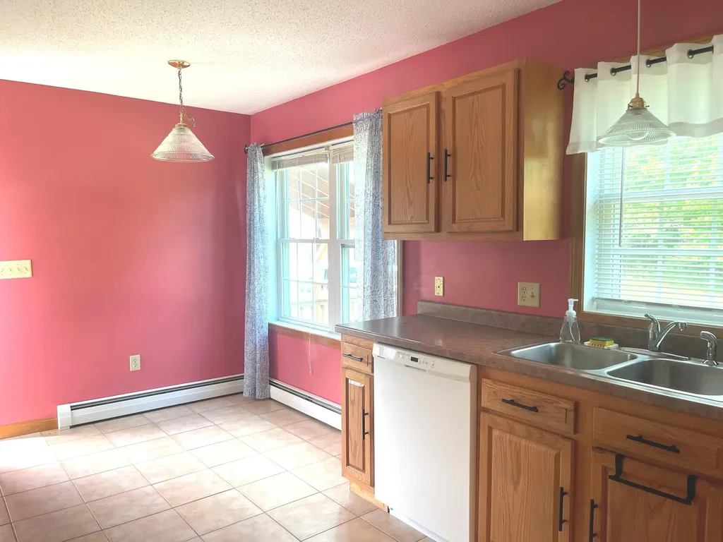 9 Crate Lane Canaan NH 03741