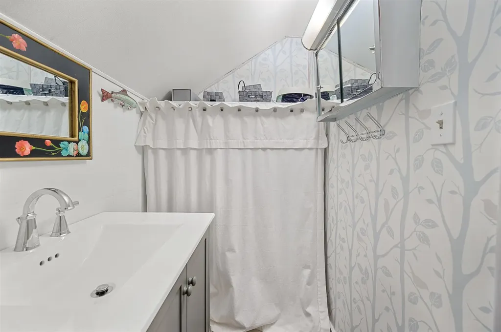 486 Fuller Road Granville VT 05747