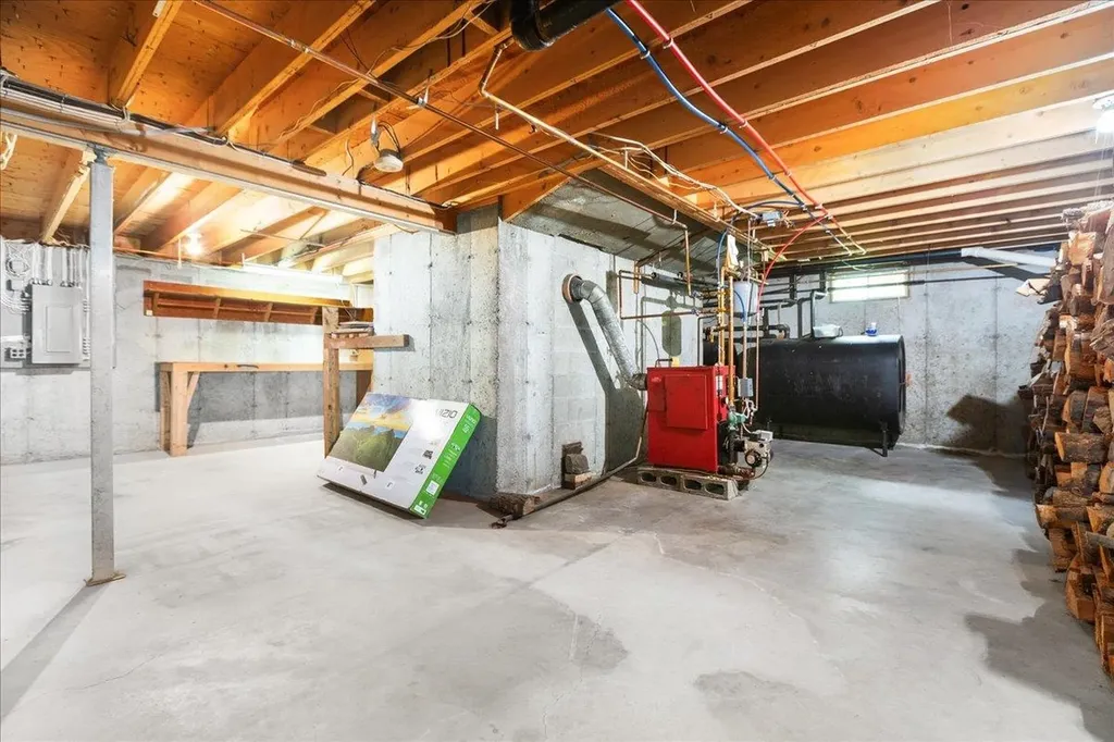 985 Slate Ledge Road Littleton NH 03561