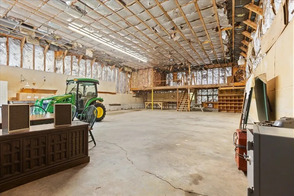 985 Slate Ledge Road Littleton NH 03561