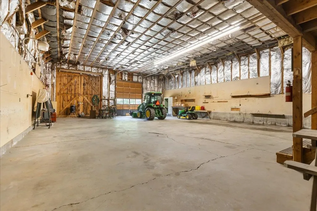 985 Slate Ledge Road Littleton NH 03561