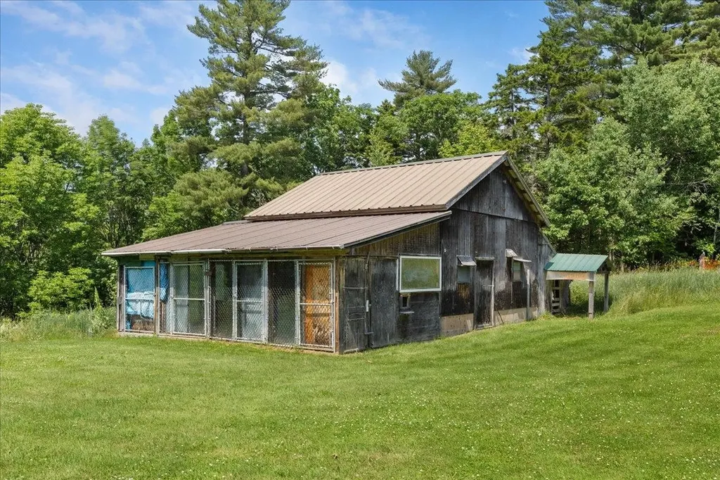 985 Slate Ledge Road Littleton NH 03561