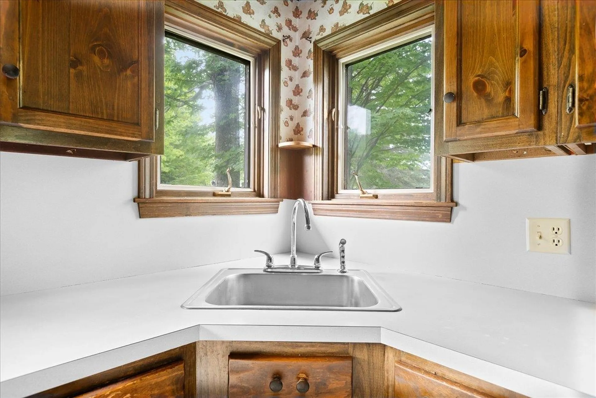 985 Slate Ledge Road Littleton NH 03561