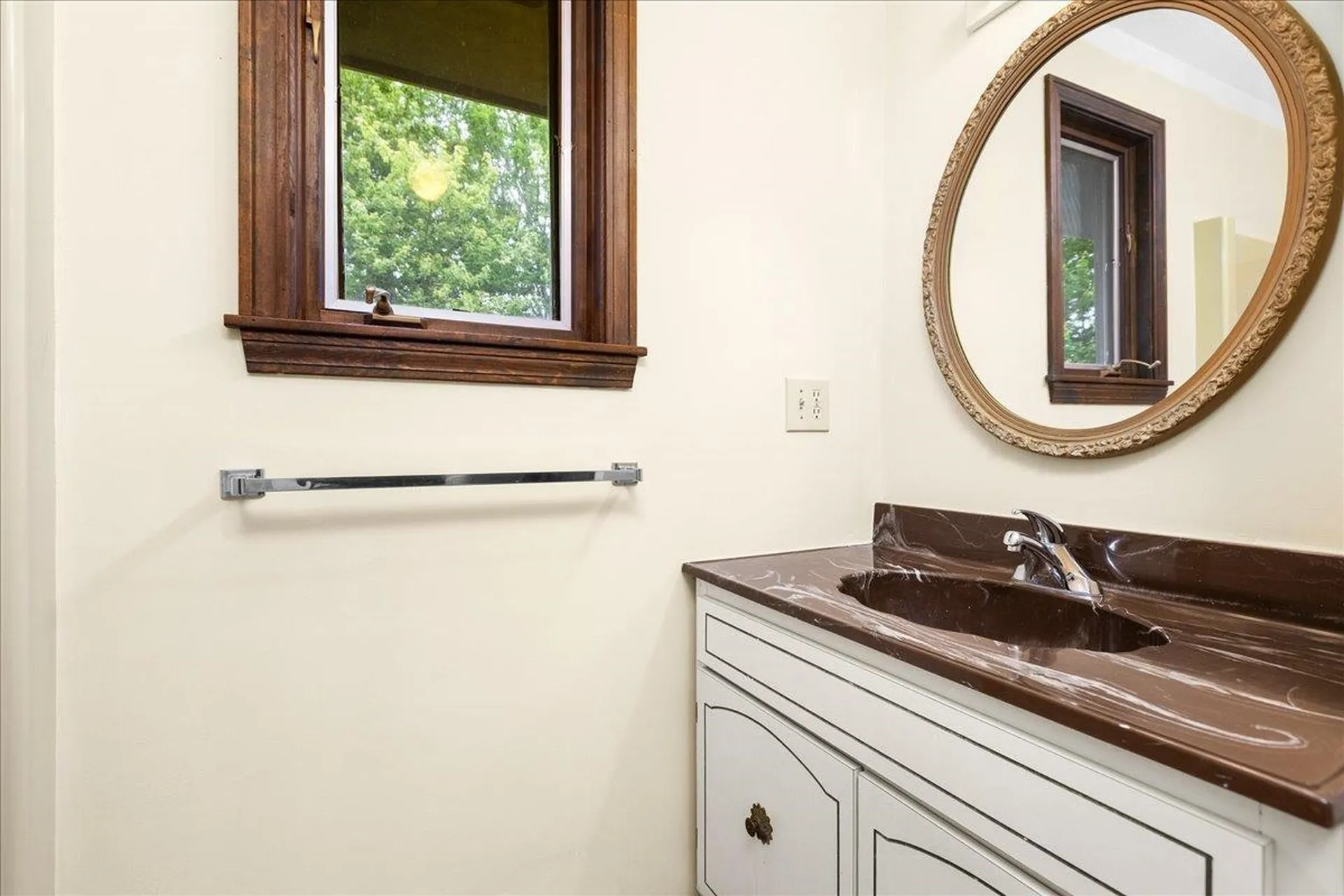 985 Slate Ledge Road Littleton NH 03561