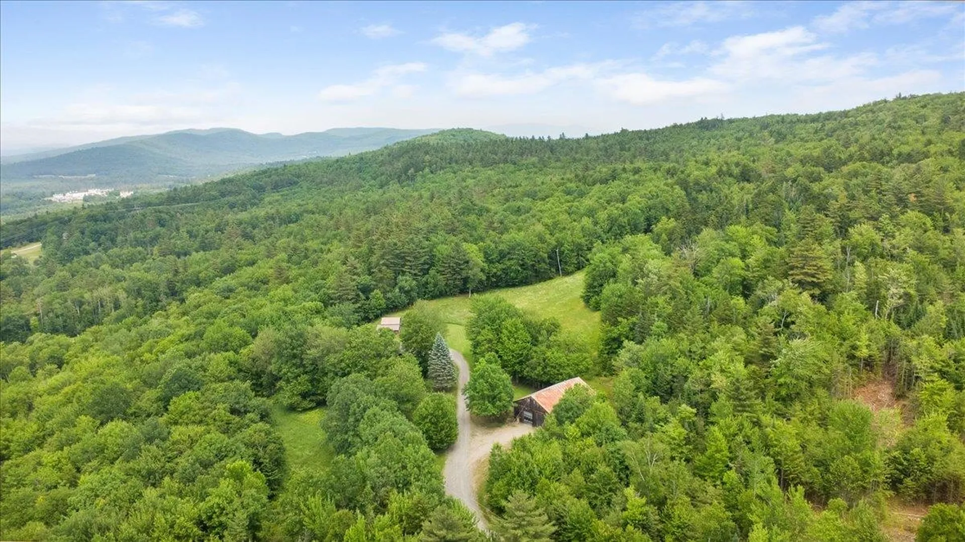 985 Slate Ledge Road Littleton NH 03561