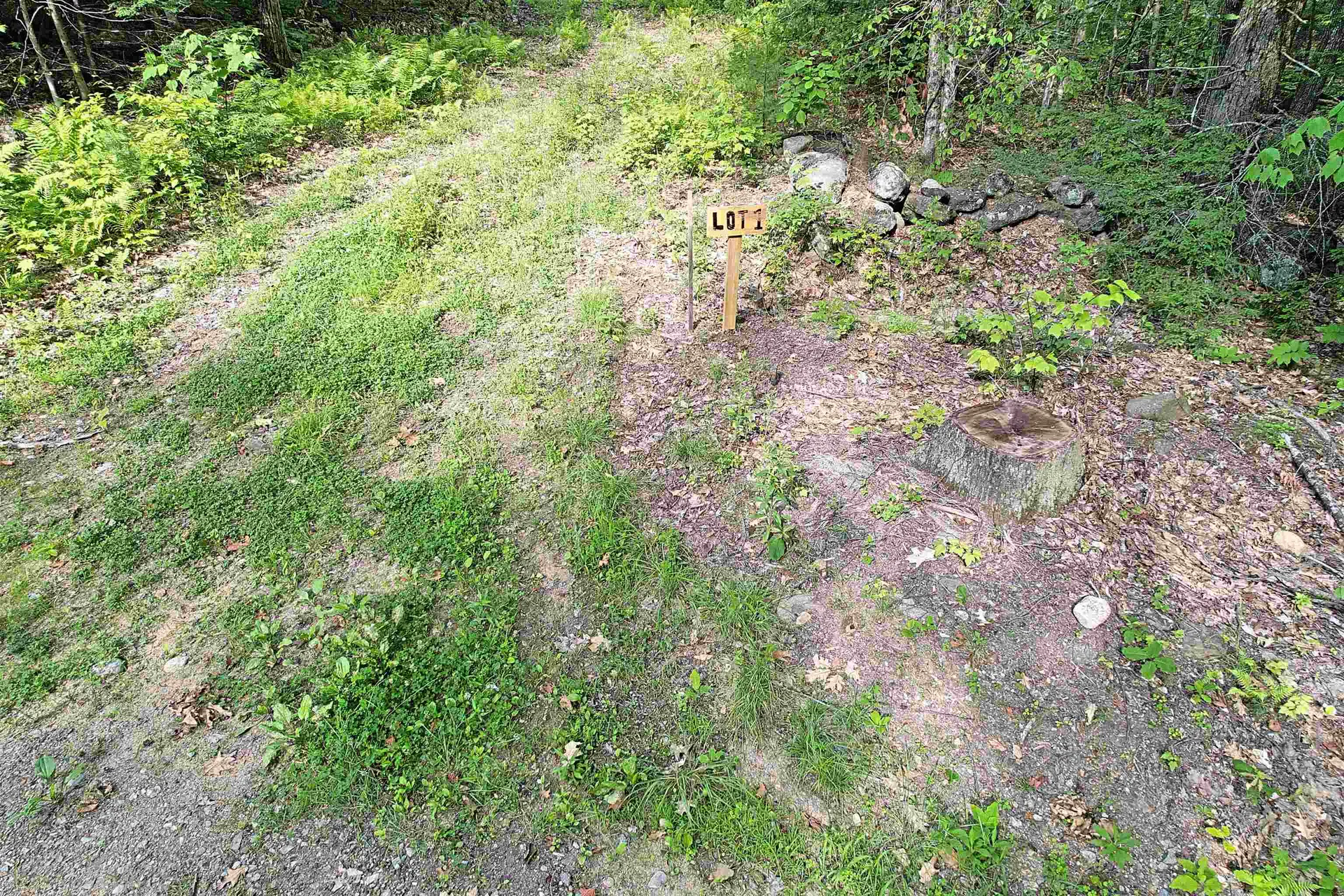 Eastman Hill Road Sanbornton NH 03269