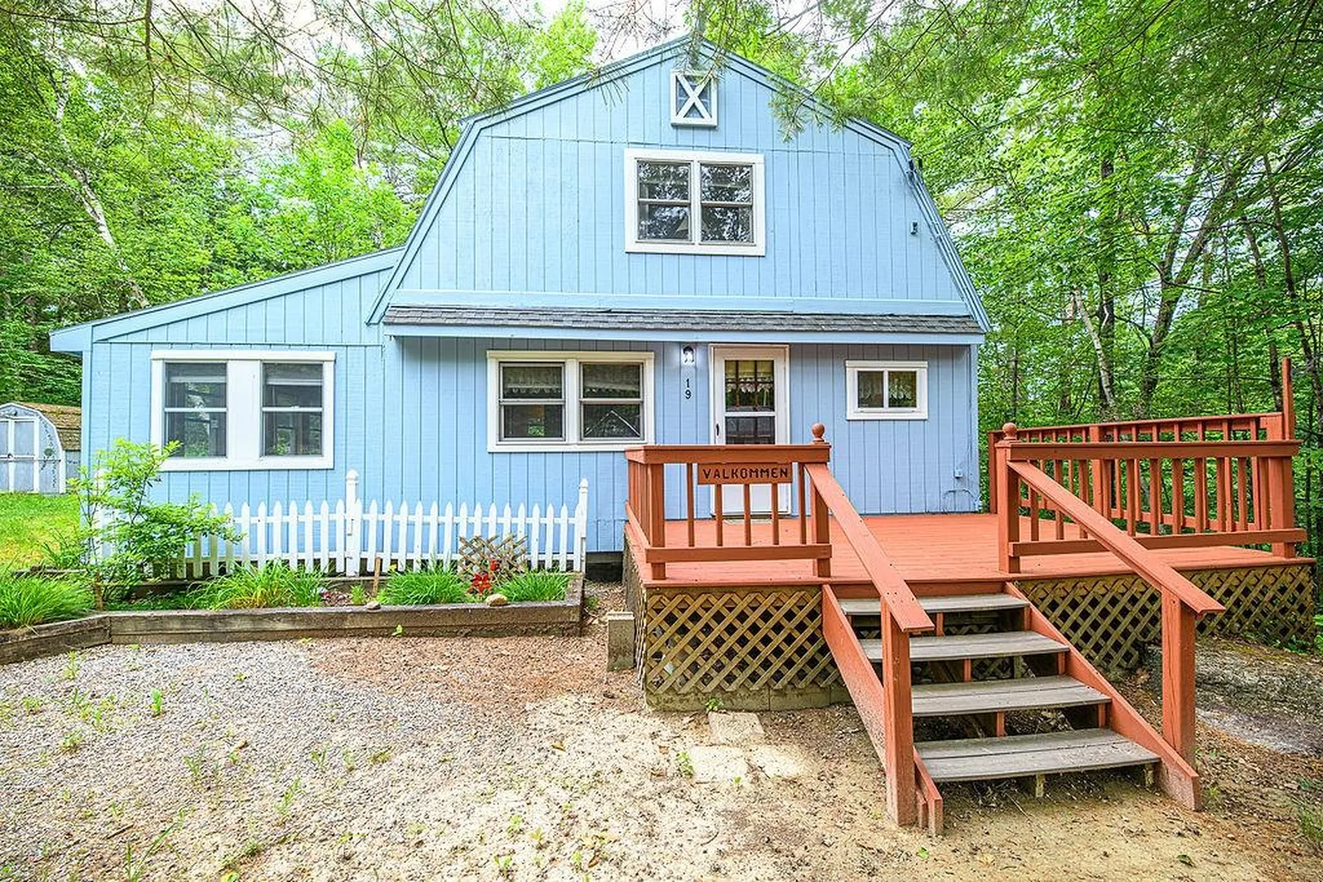 19 Boulder Pass Hillsborough NH 03244