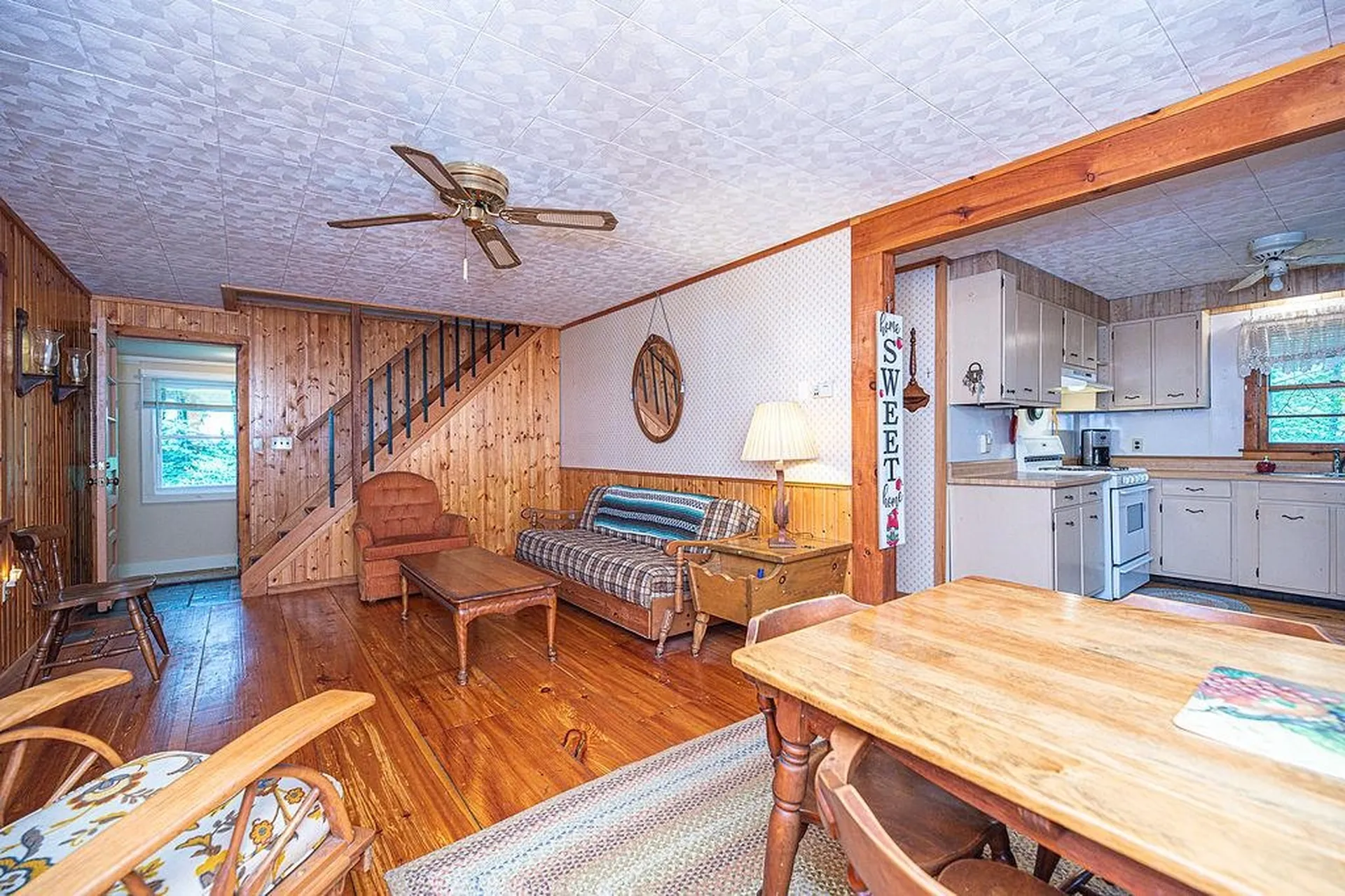 19 Boulder Pass Hillsborough NH 03244