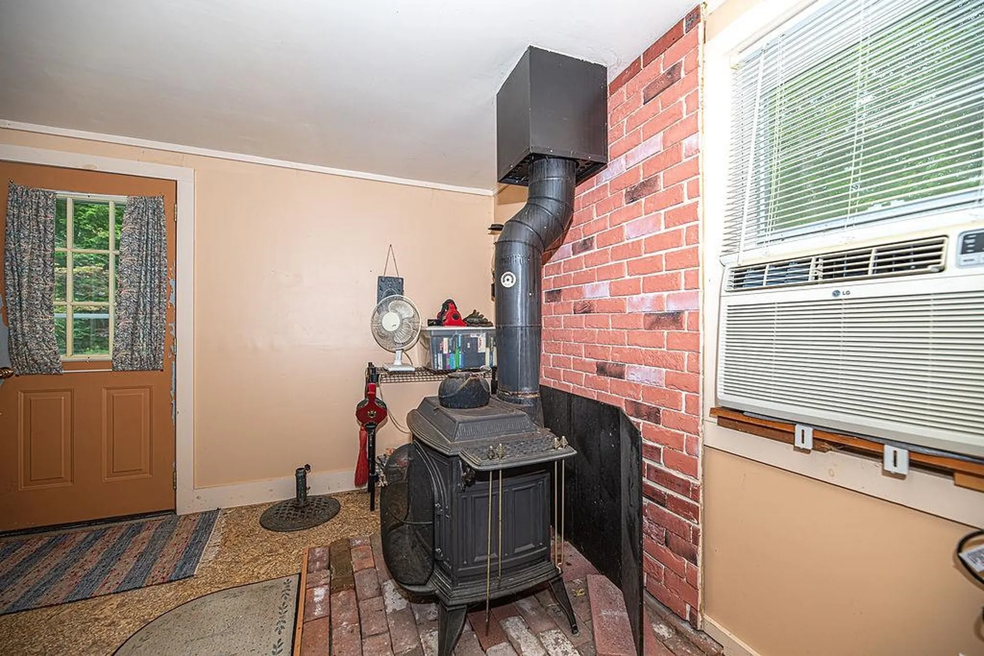 19 Boulder Pass Hillsborough NH 03244