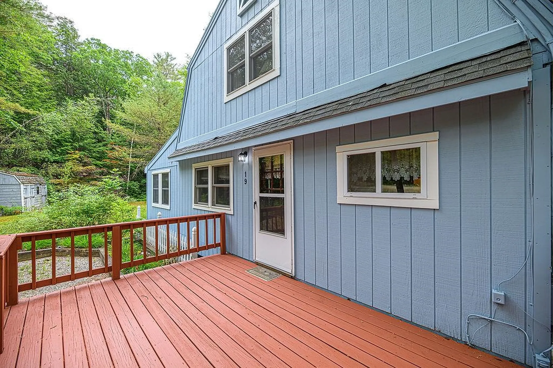 19 Boulder Pass Hillsborough NH 03244