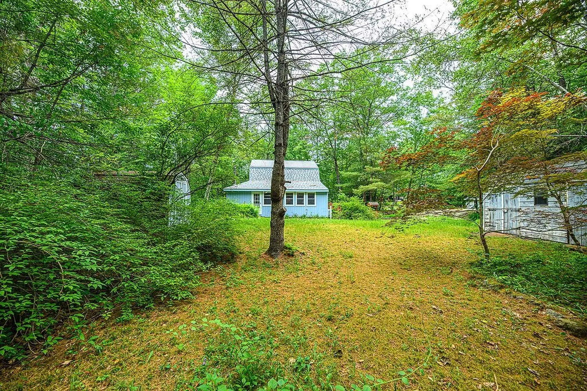 19 Boulder Pass Hillsborough NH 03244