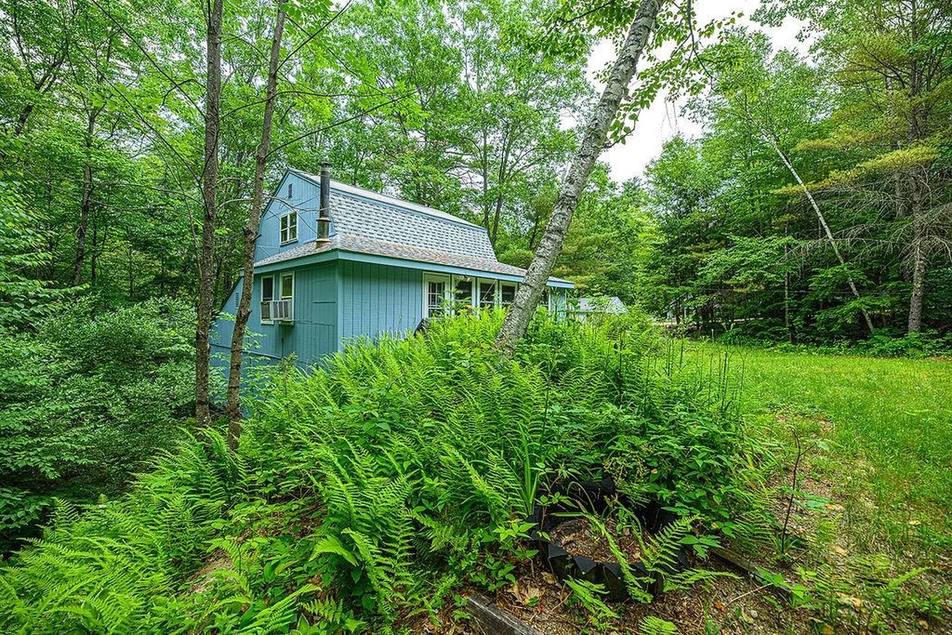 19 Boulder Pass Hillsborough NH 03244