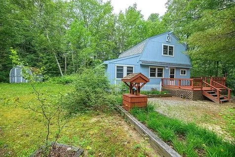 19 Boulder Pass Hillsborough NH 03244